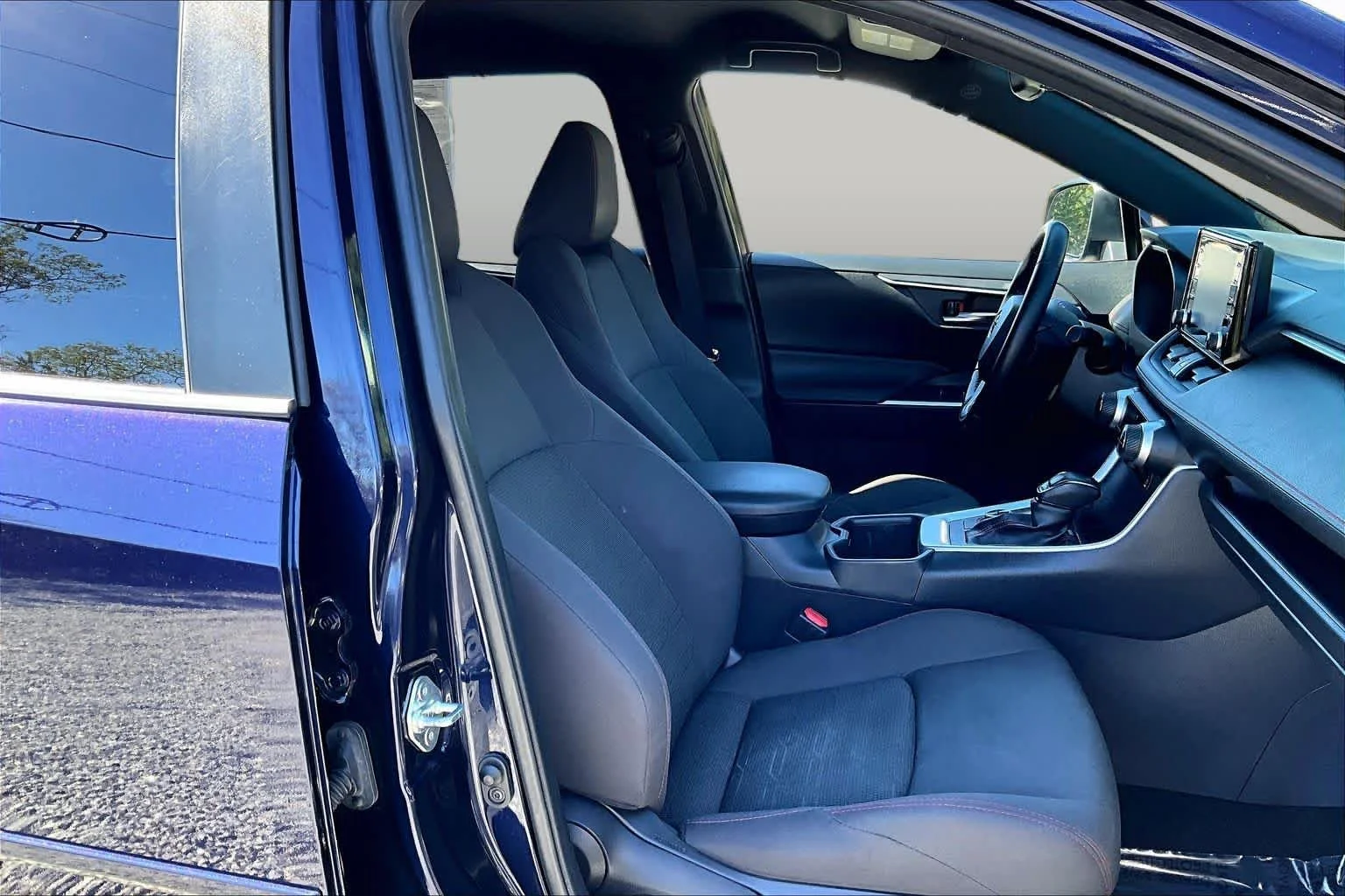 Used 2022 Blueprint Toyota SE image 9