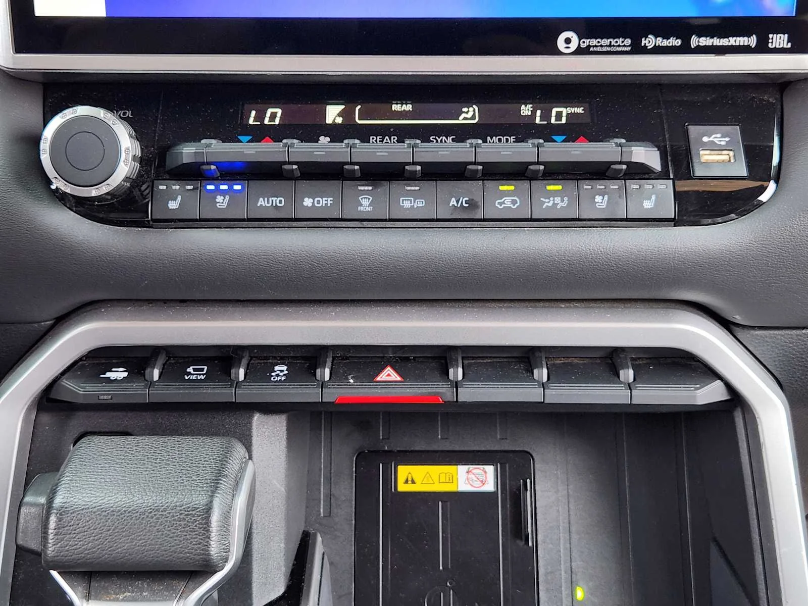 2023 Toyota Sequoia Platinum - Photo 18