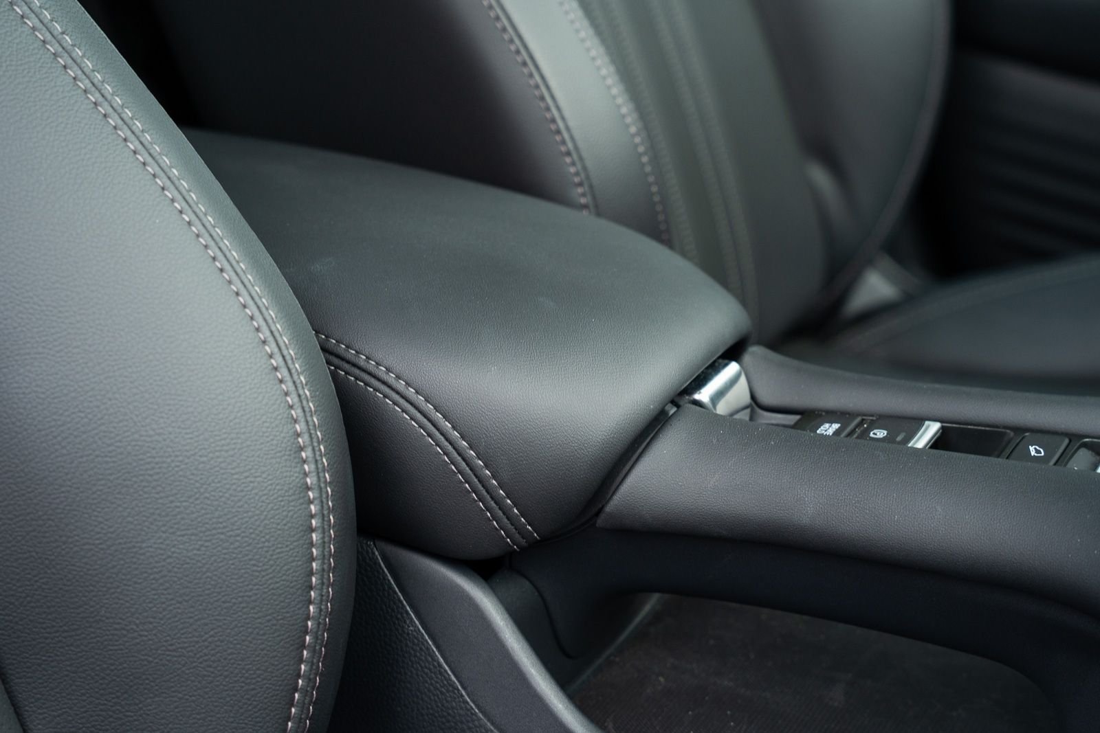 2025 Honda HR-V EX-L - Photo 15
