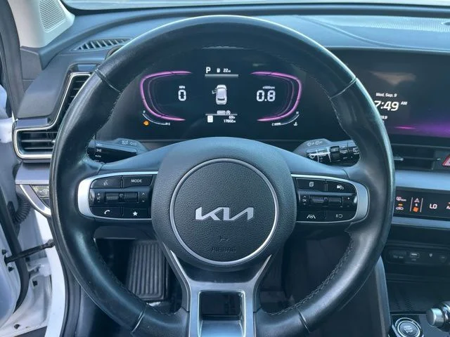 Used 2025 White Kia EX image 18