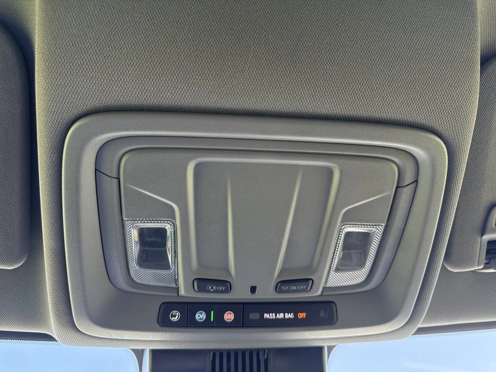 Used 2025 Sterling Metallic GMC SLT image 25
