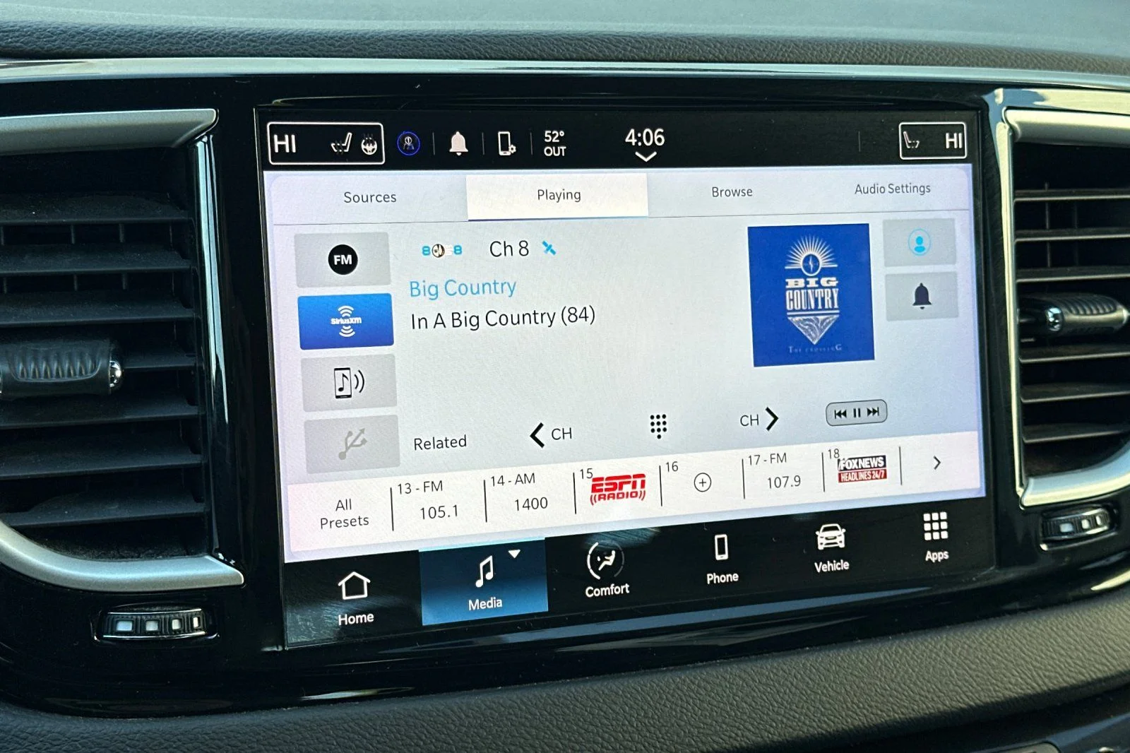 Used 2023 Silver Chrysler Touring L image 19