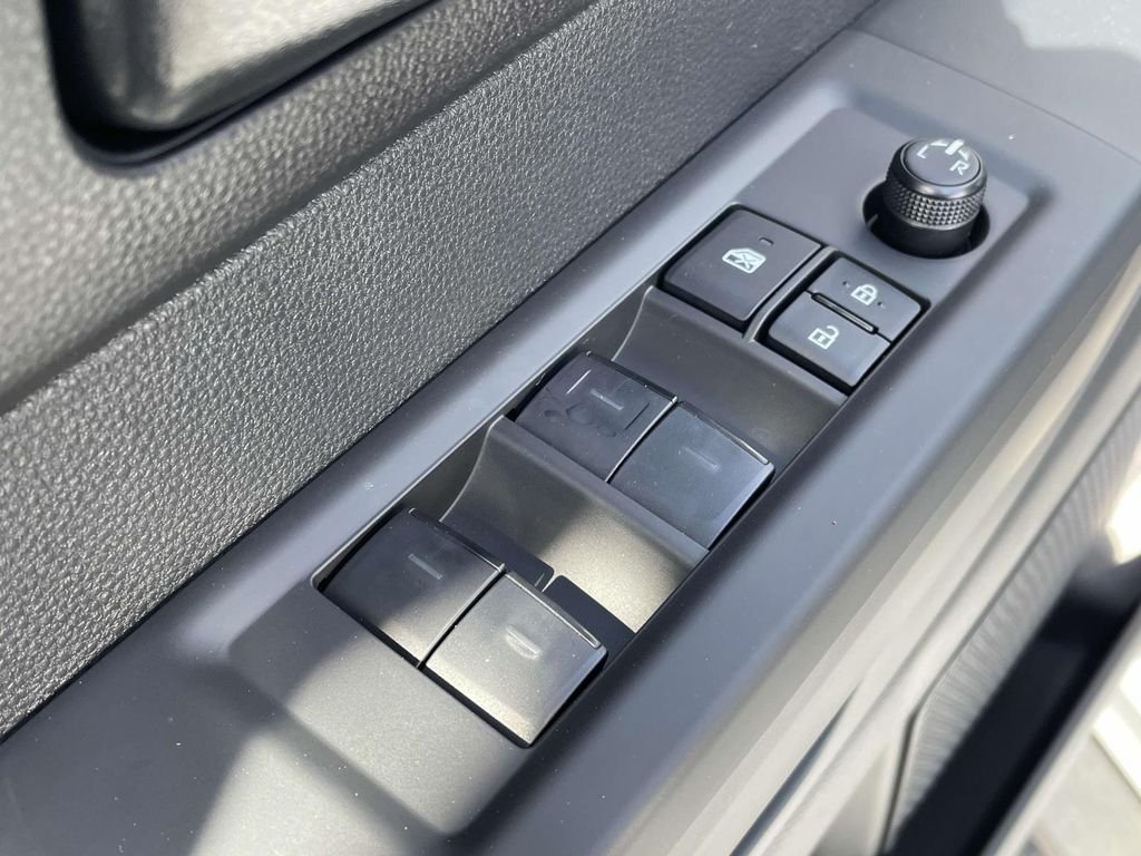 2025 Toyota Tundra SR5 - Photo 22