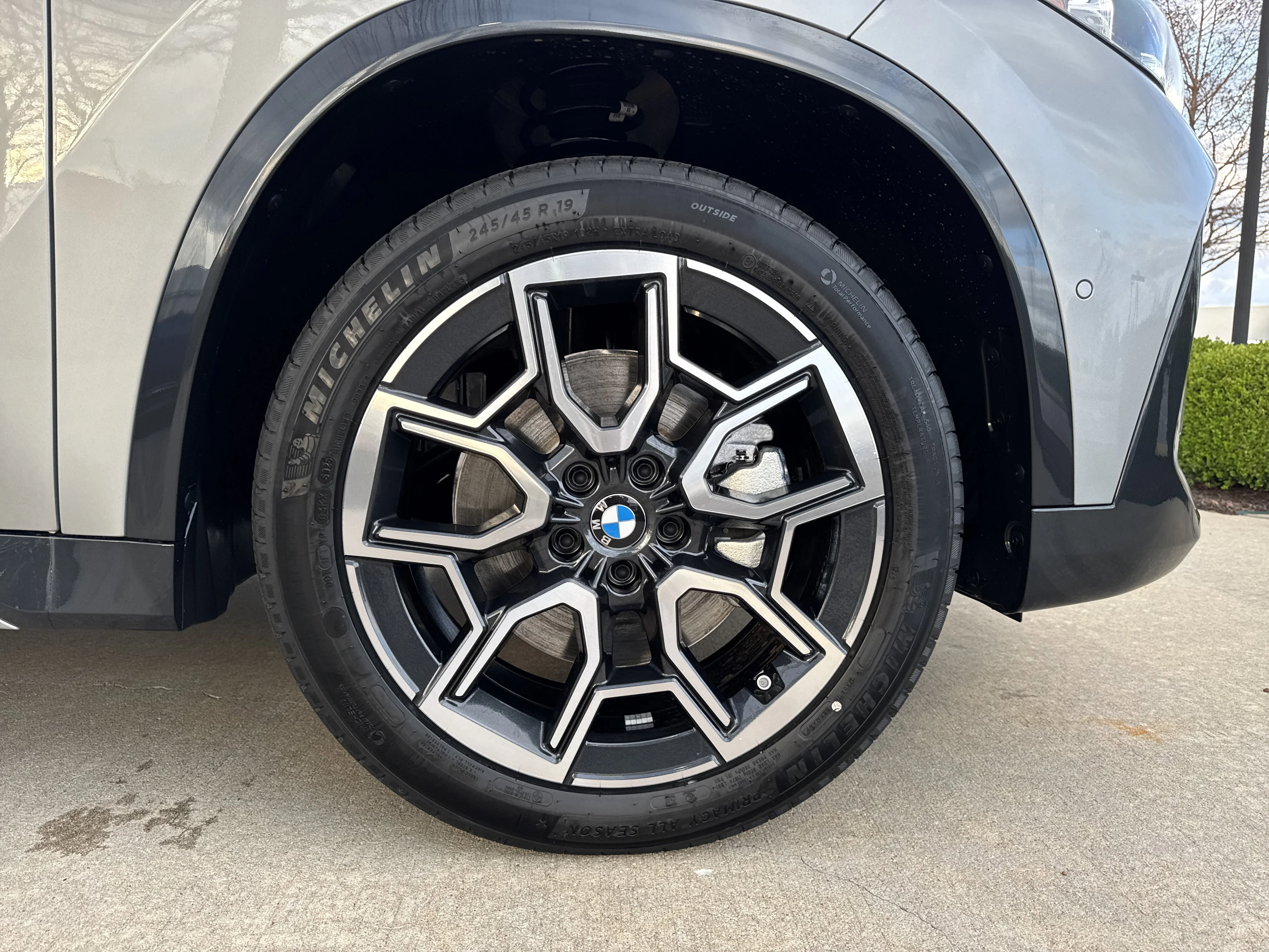 Used 2026 Space Silver Metallic BMW xDrive28i image 28
