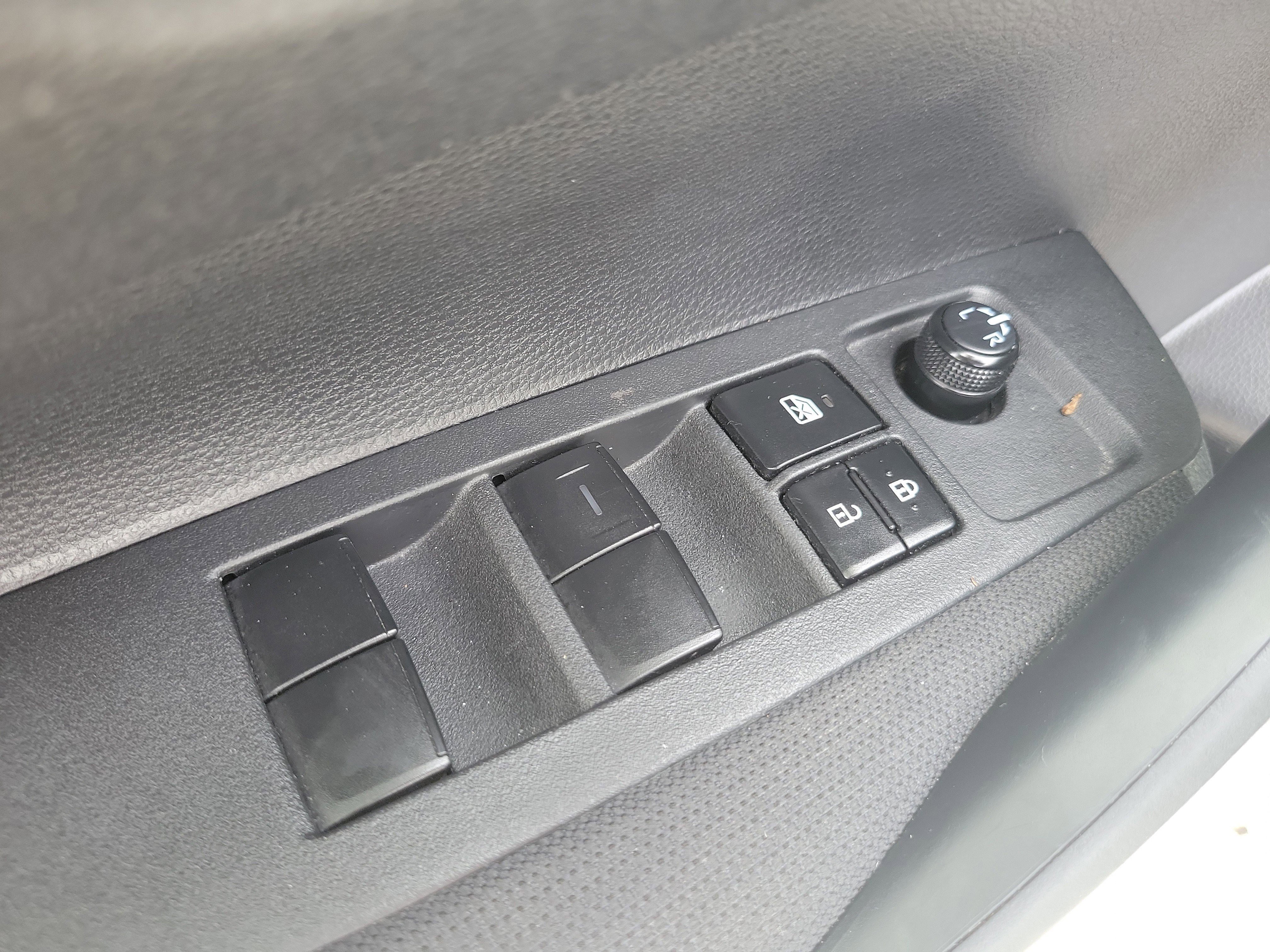 Used 2020 Classic Silver Metallic Toyota LE image 21