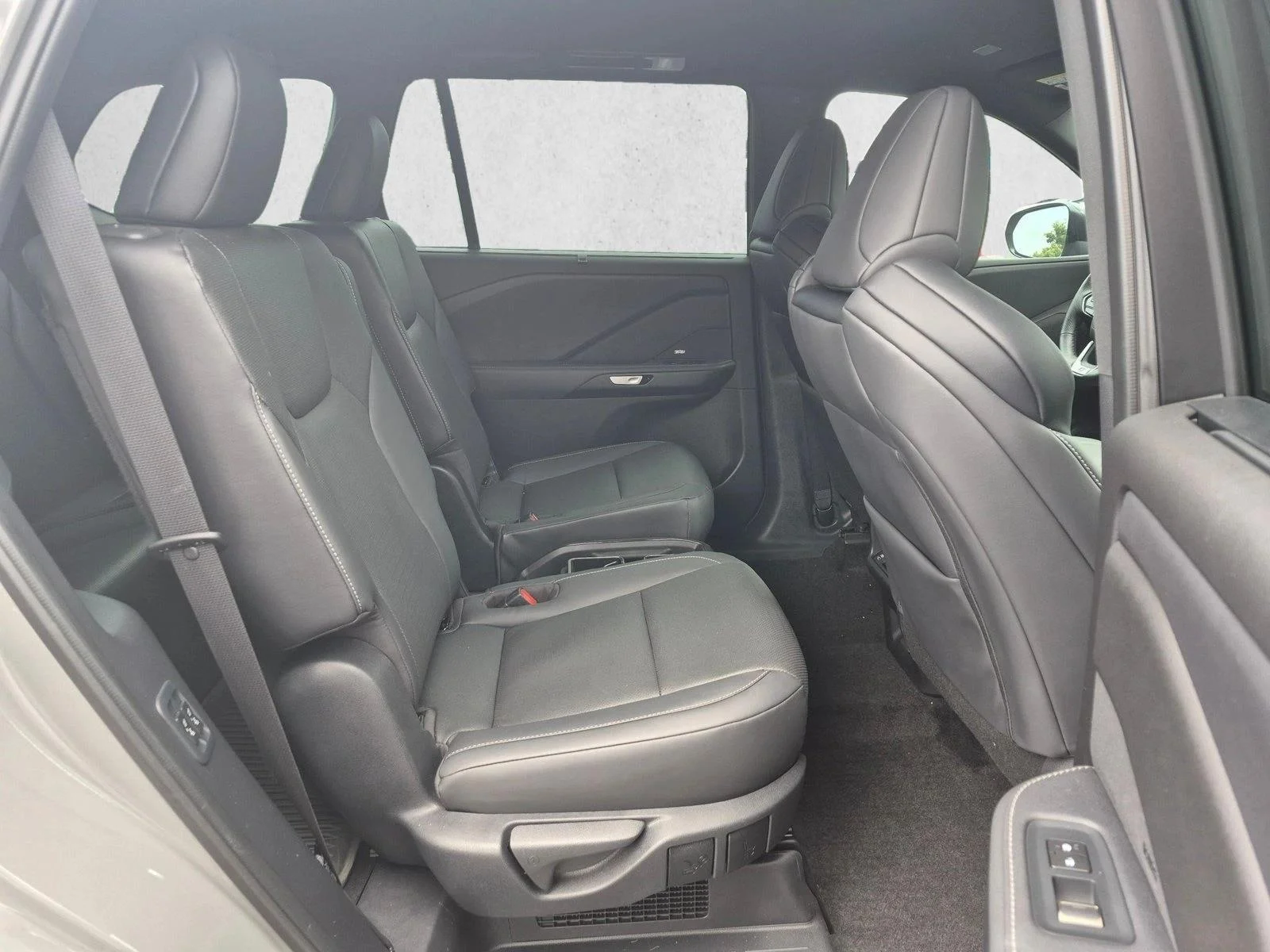 Certified Used 2025 Incognito Lexus TX 500h F SPORT Premium image 17