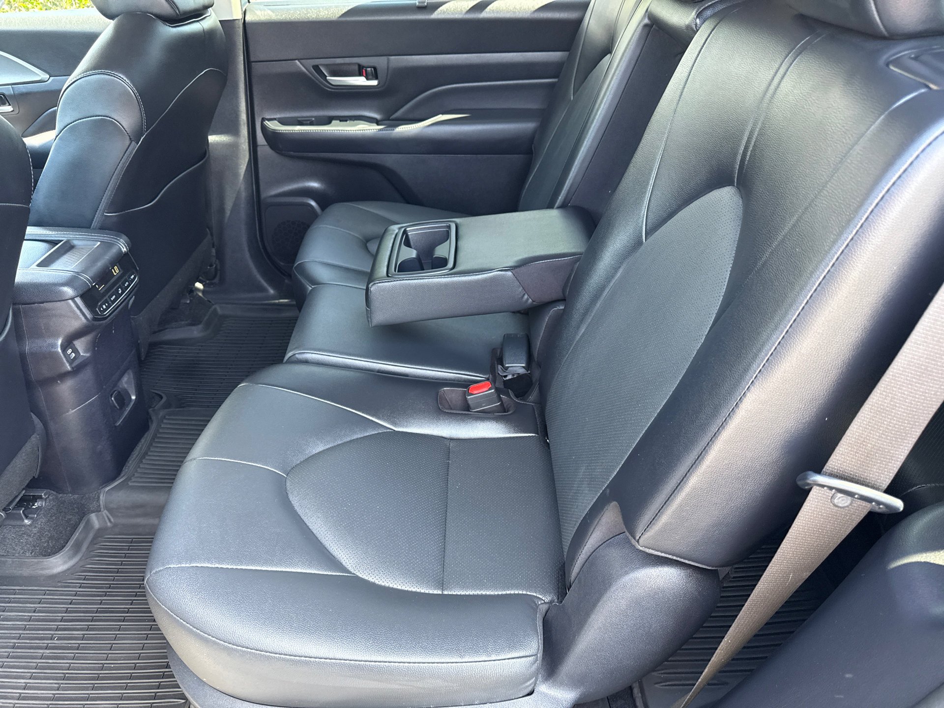 Certified Used 2024 Cloud Toyota XLE image 18