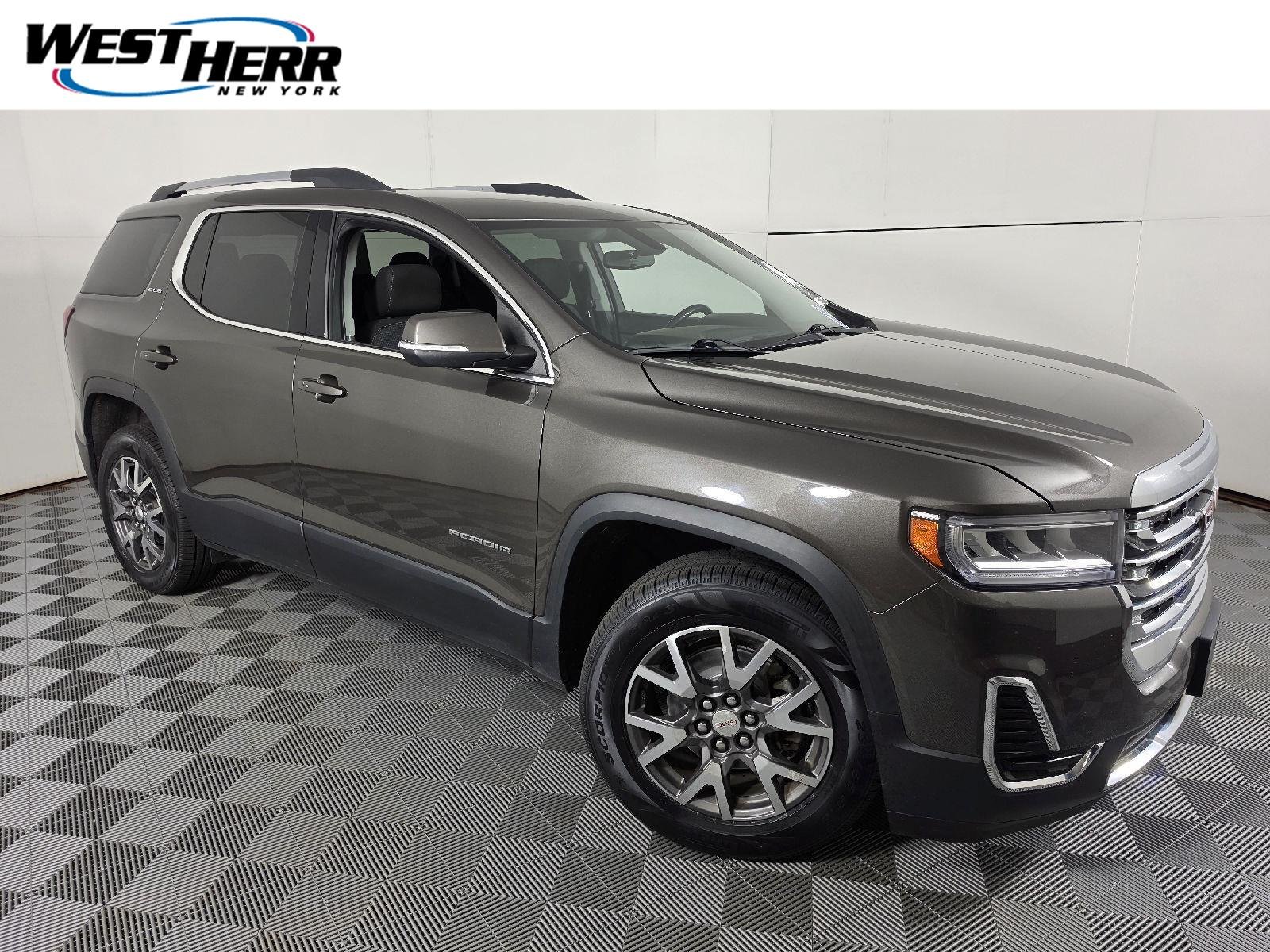 Used 2020 Smokey Quartz Metallic GMC SLE image 1