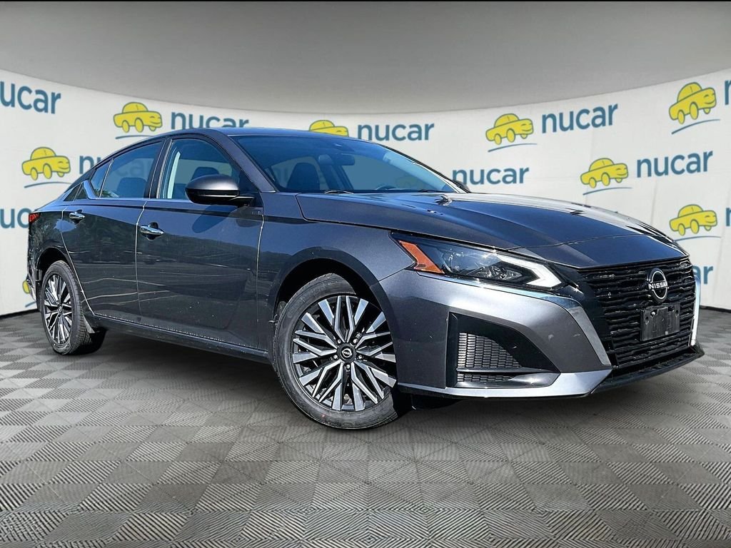 Used 2024 Gray Nissan 2.5 SV image 1