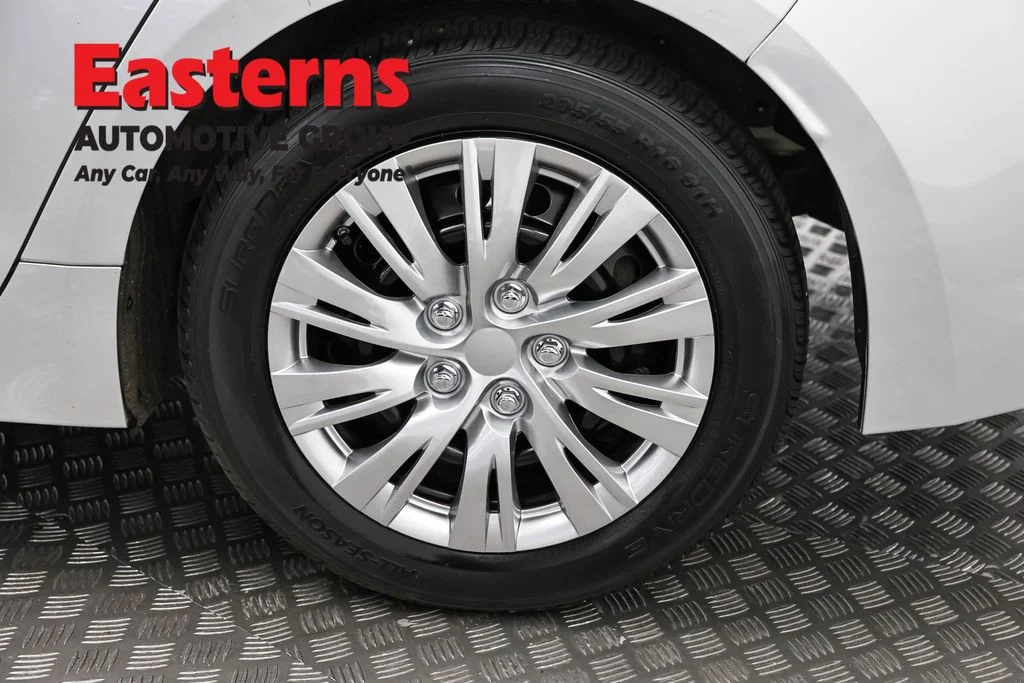 Used 2022 Silver Toyota LE image 32