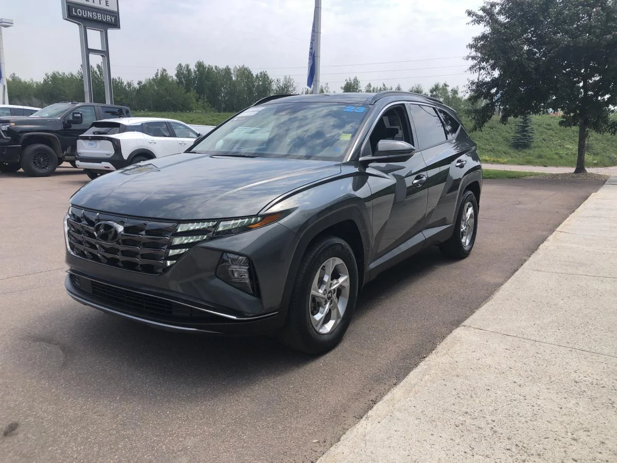 Used 2023 Grey Hyundai Preferred AWD w/Trend Package image 4