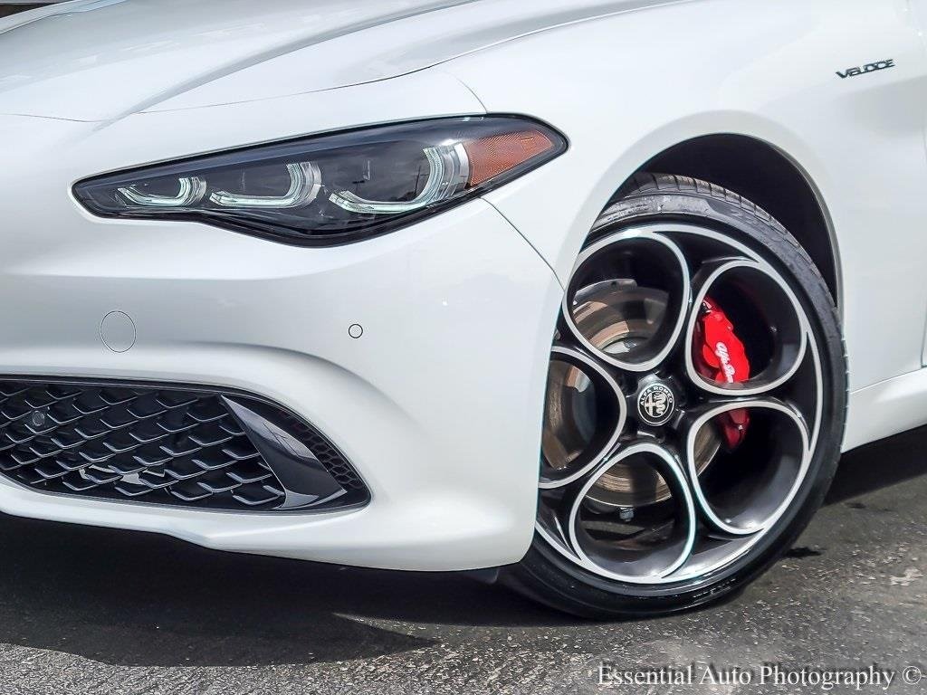 2025 ALFA ROMEO GIULIA (952) - Image 2