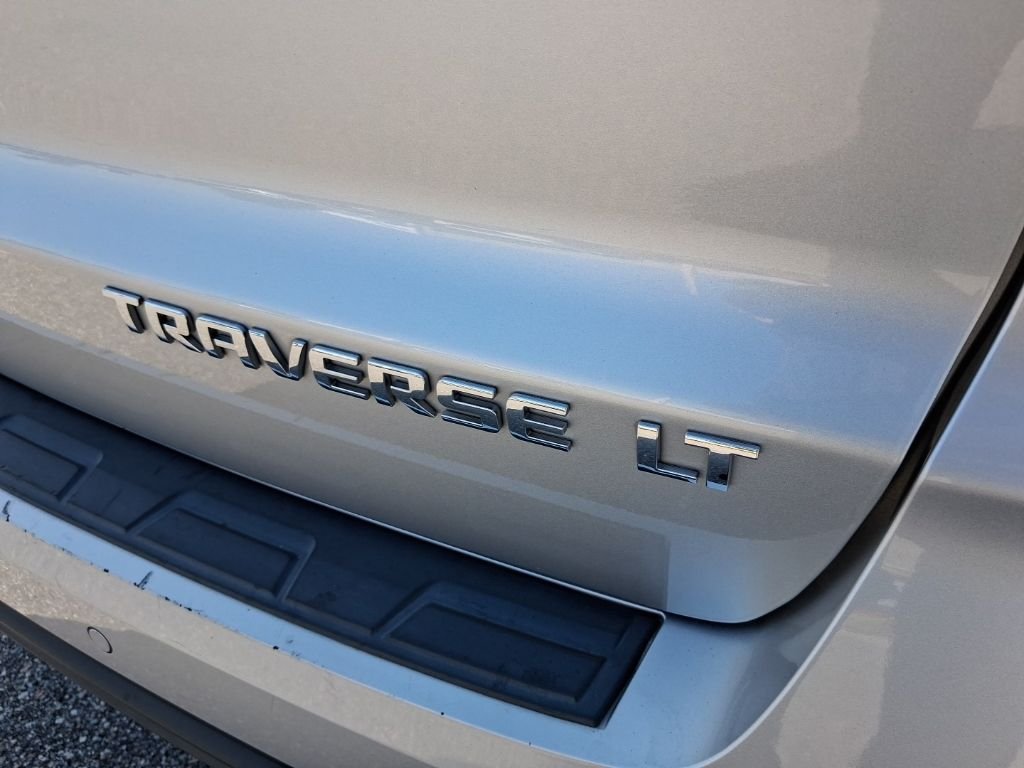 Used 2016 Silver Chevrolet 2LT image 12