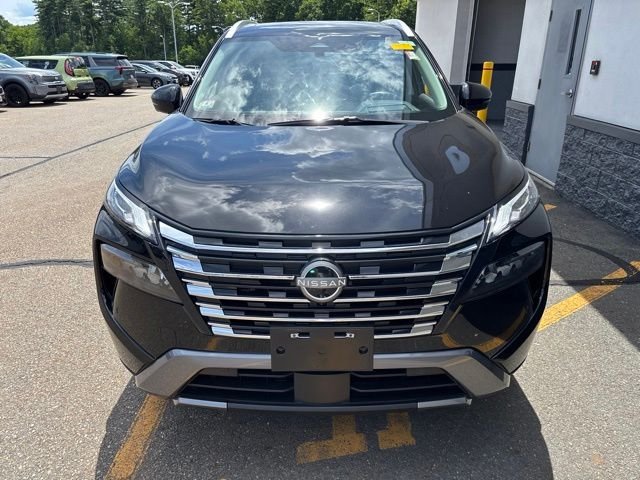 Used 2025 Black Nissan SL image 2