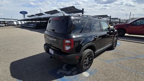 Used 2025 Shadow Black Ford Badlands image 7