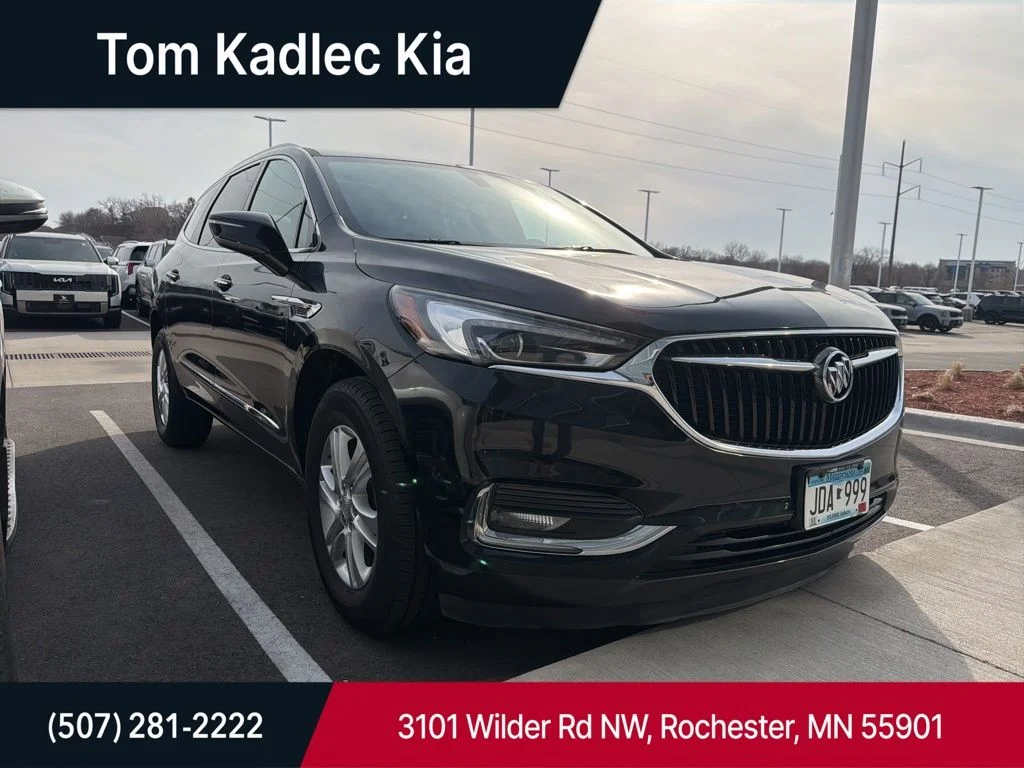 2018 Buick Enclave Essence AWD's photo