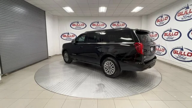New 2027 Agate Black Metallic Ford Platinum image 9