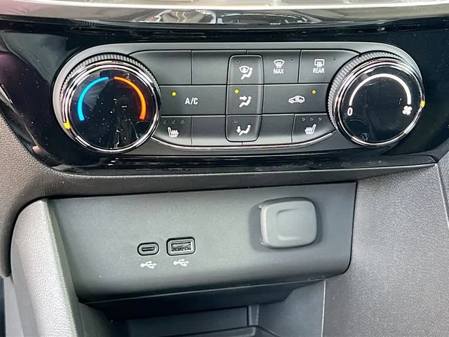 2026 Buick Encore GX Sport Touring - Photo 11