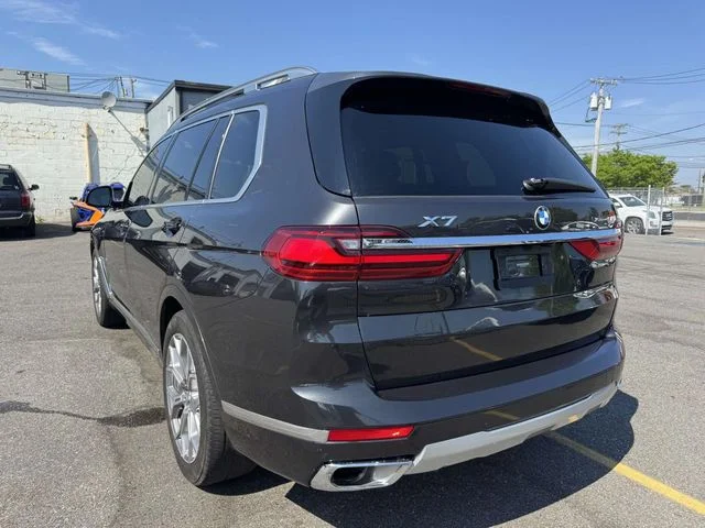 Used 2020 Gray BMW xDrive40i image 11