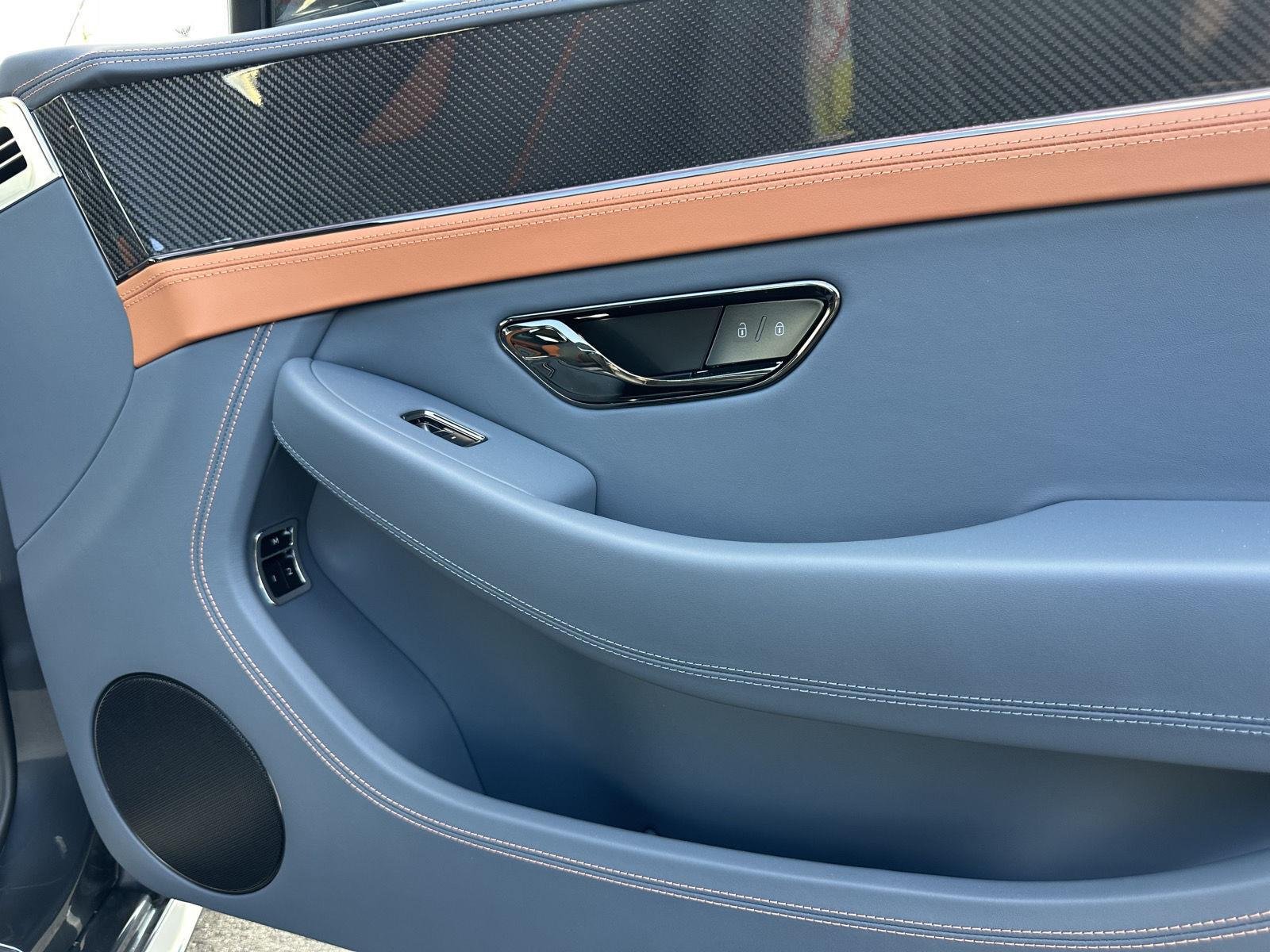 New 2026 Thunder Bentley S image 23