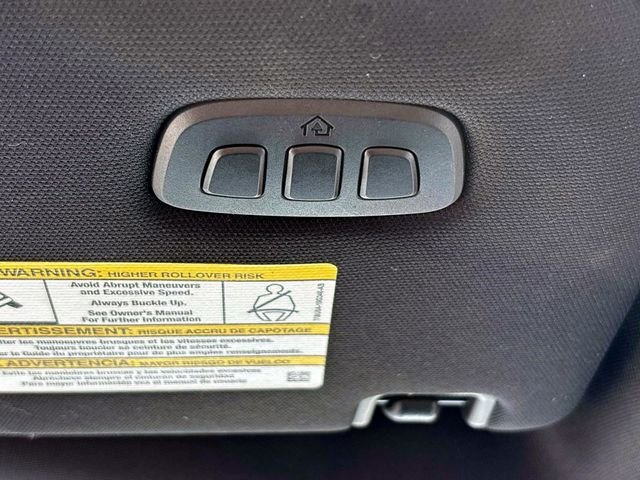 Used 2022 White Ford Lariat image 34