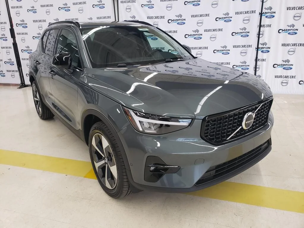 2026 Volvo XC40 Plus