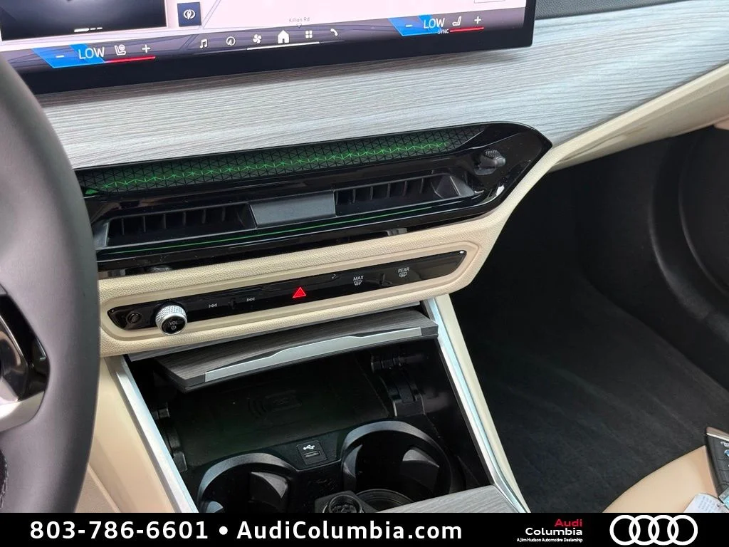 Used 2025 Green BMW eDrive40 image 33