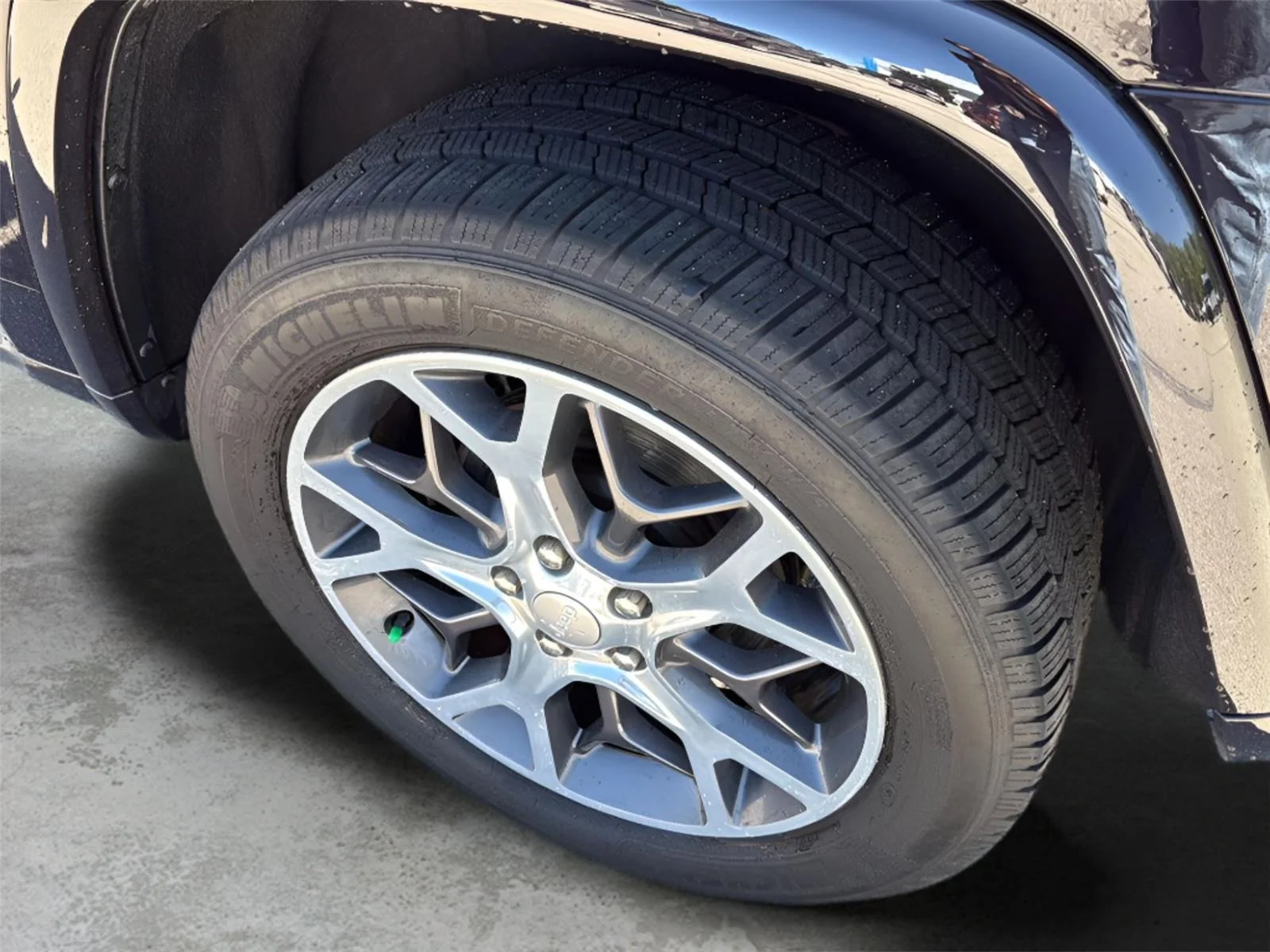 Used 2019 Sangria Metallic Clearcoat Jeep Overland image 5