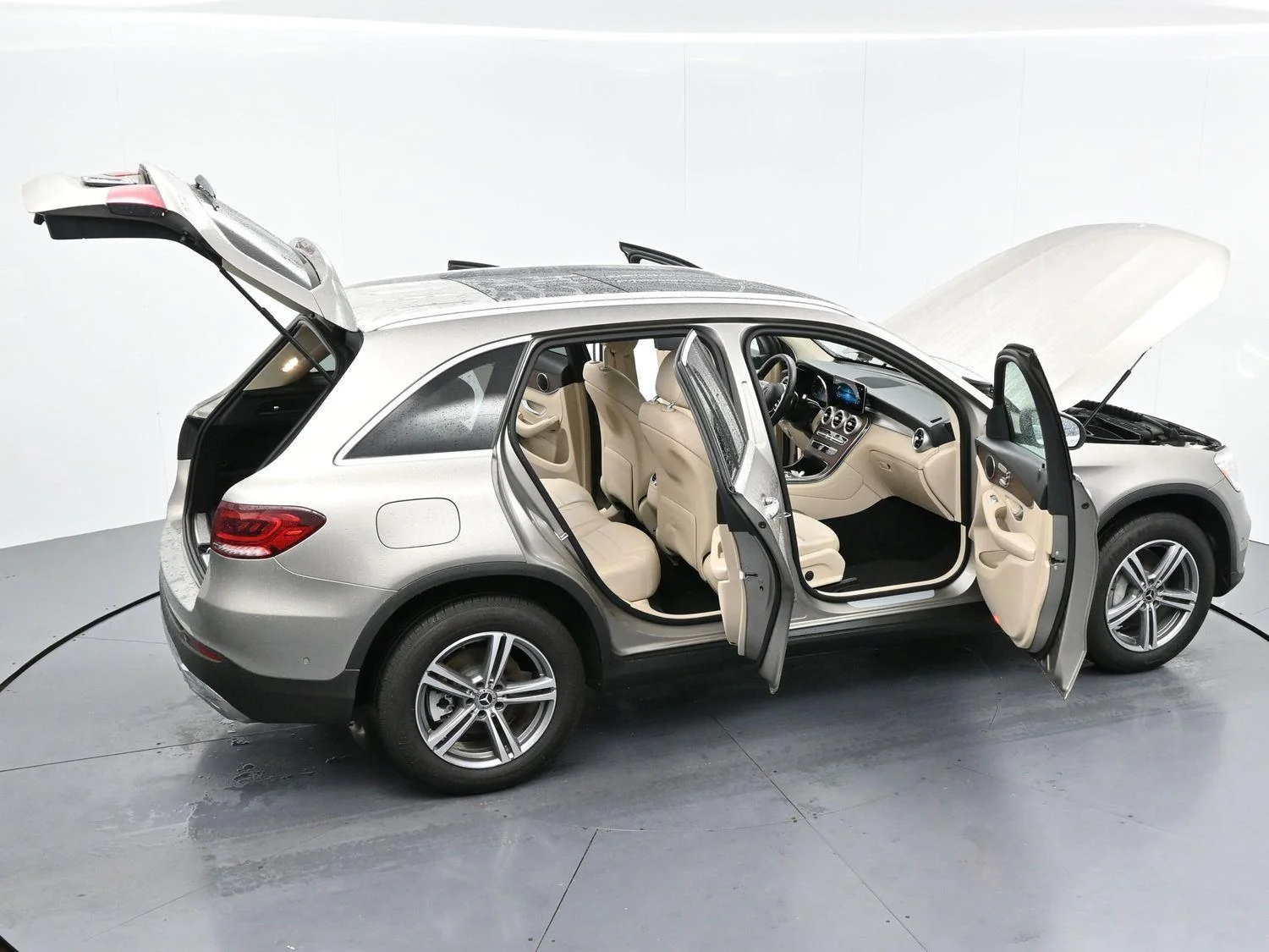 Used 2021 Mojave Silver Metallic Mercedes-Benz GLC 300 image 43