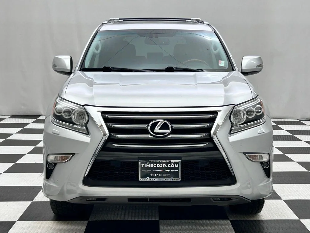 Used 2016 Silver Lexus 460 image 3