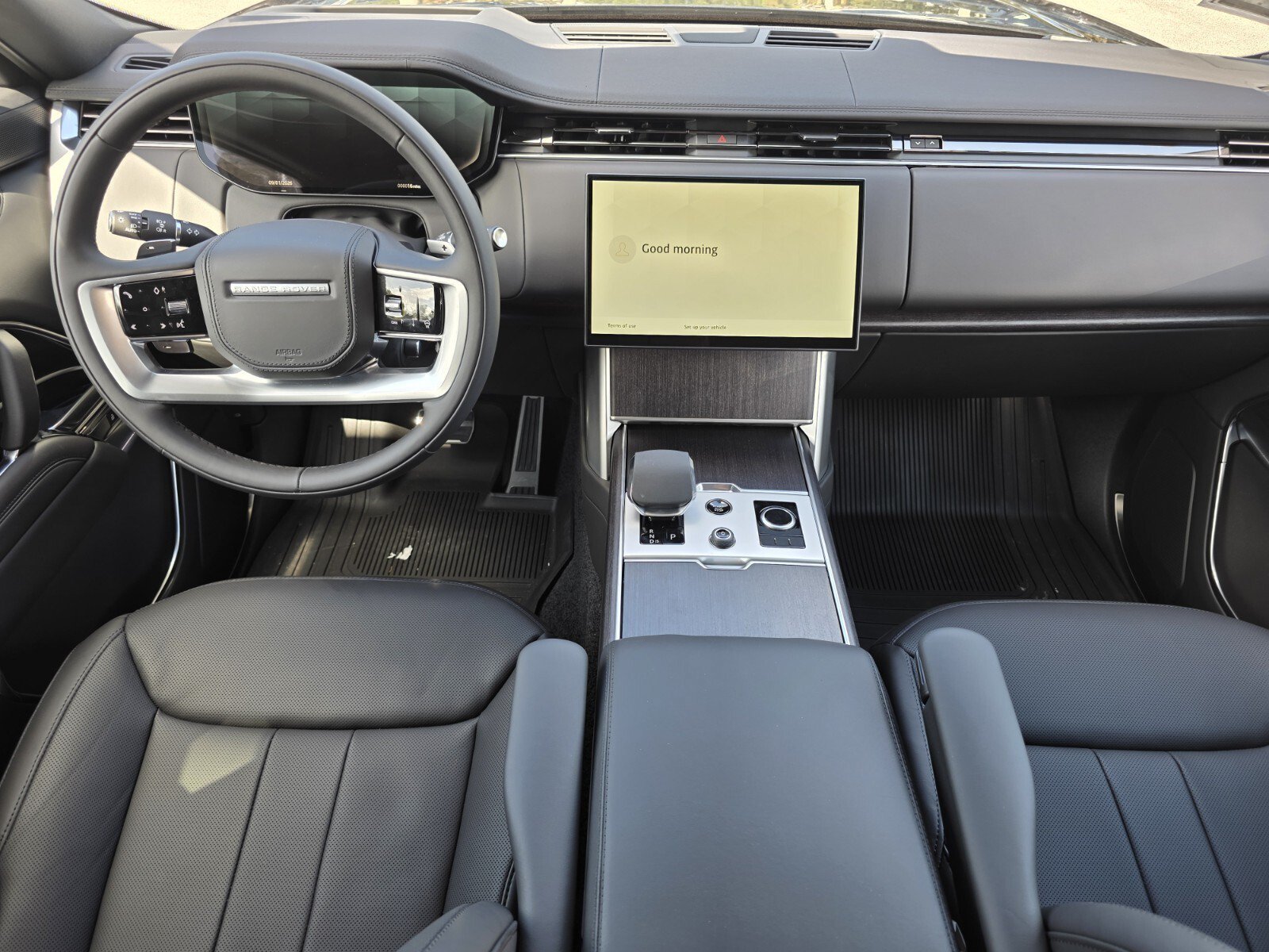 New 2027 Santorini Black Land Rover P400 SE image 4
