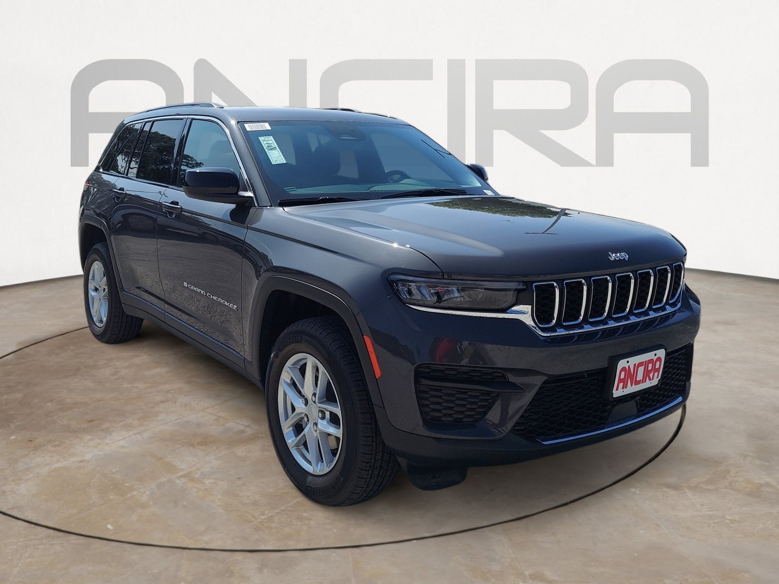 New 2026 Baltic Gray Metallic Clearcoat Jeep Laredo image 4