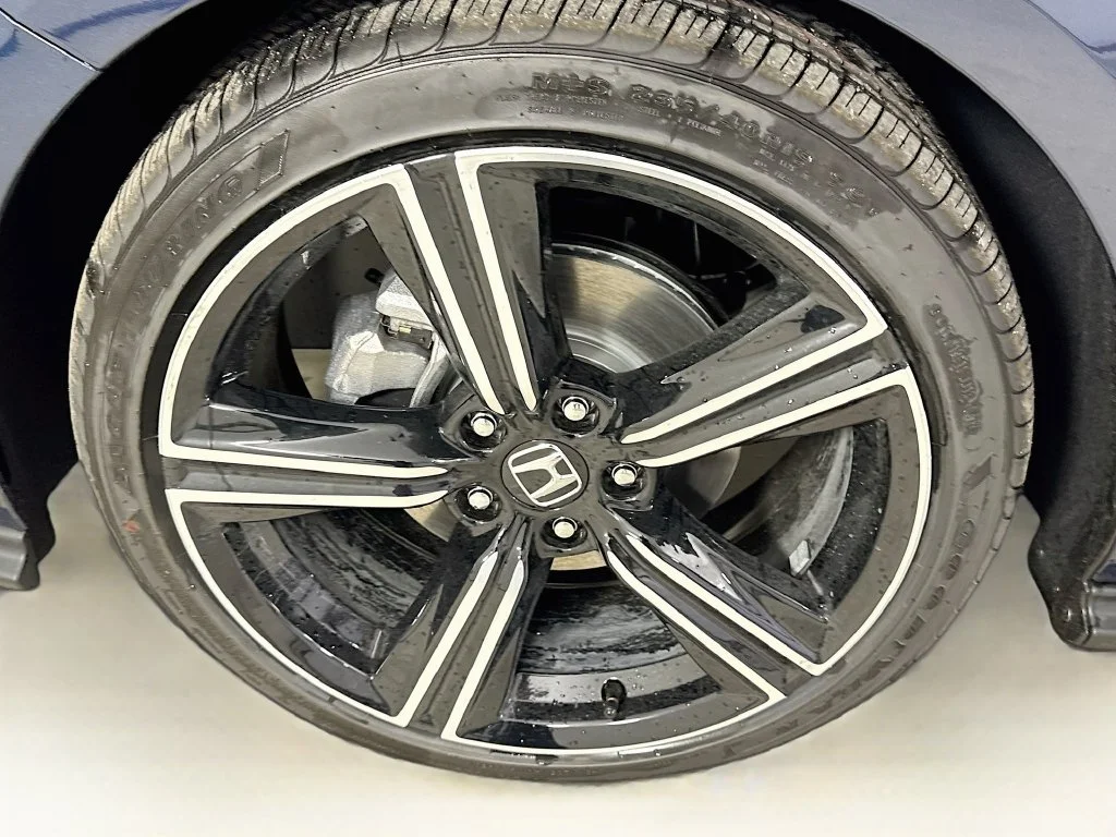 New 2026 Canyon River Blue Metallic Honda SE image 13