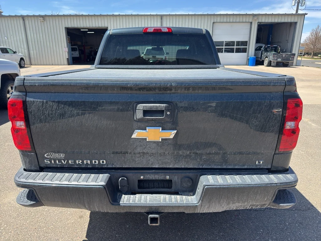 Used 2018 Graphite Metallic Chevrolet LT image 5