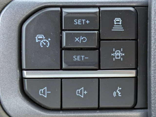 New 2026 Star White Metallic Tri-Coat Ford Lariat® image 25