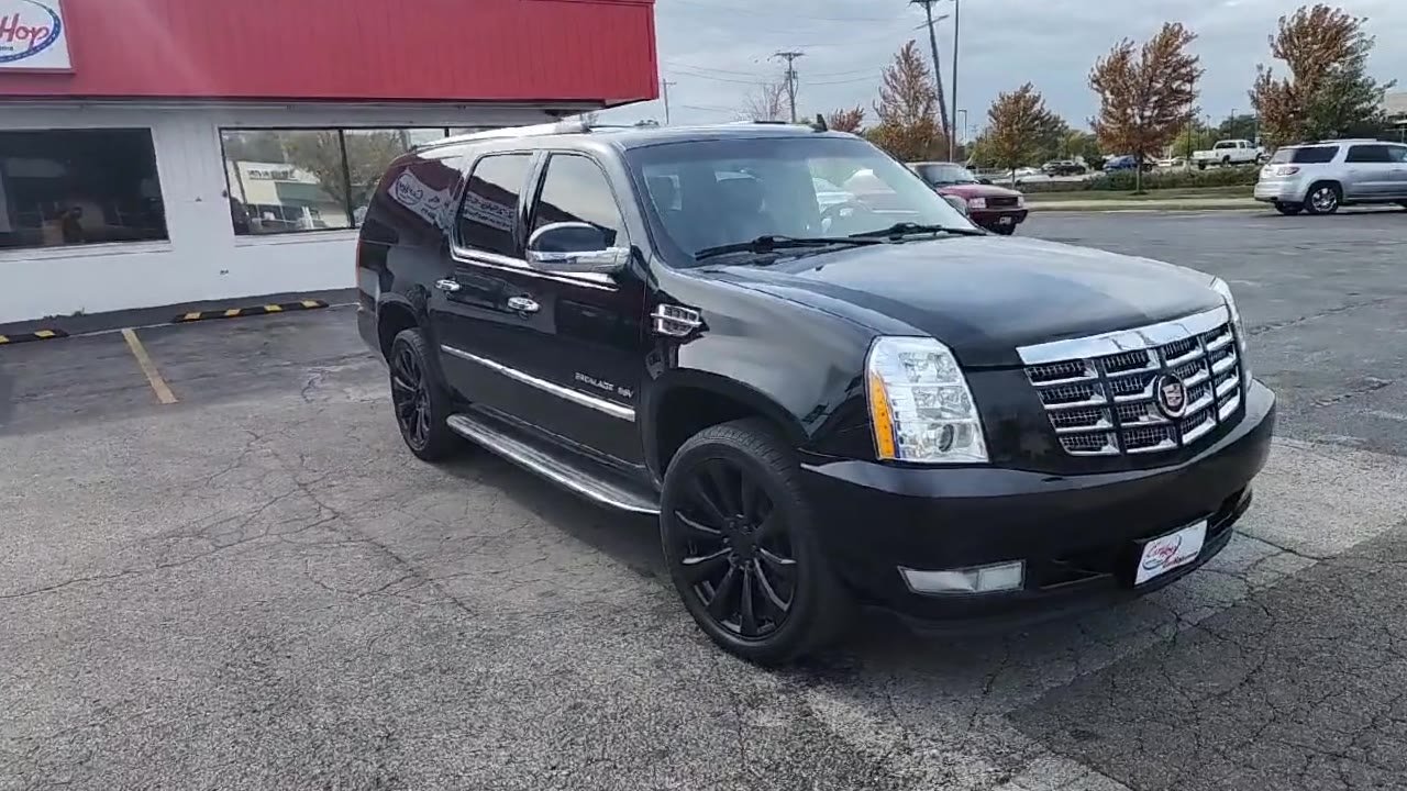 2013 Cadillac Escalade ESV Luxury photo 2