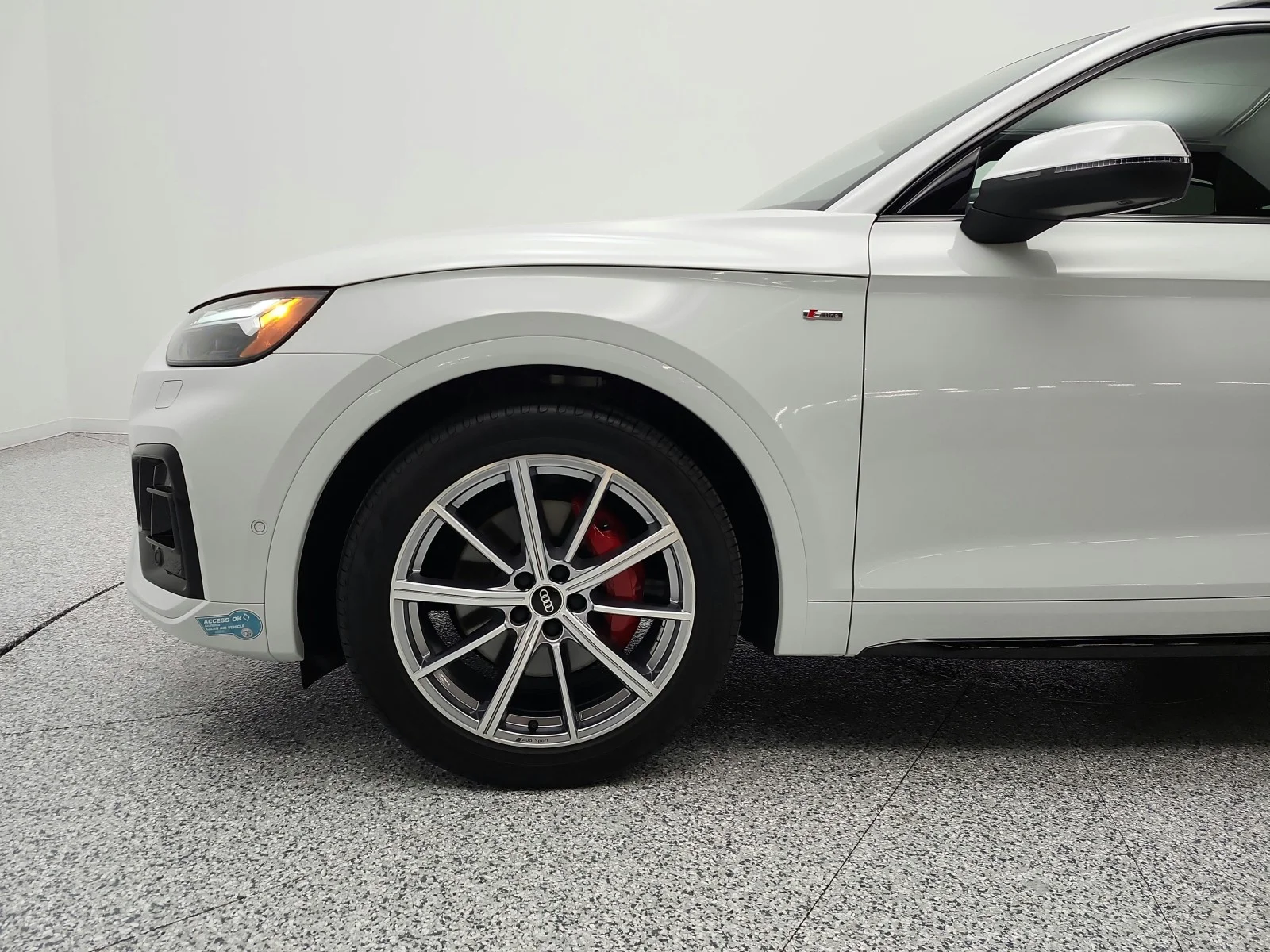 Used 2024 Glacier White Metallic Audi S line Prestige 55 TFSI e quattro image 38
