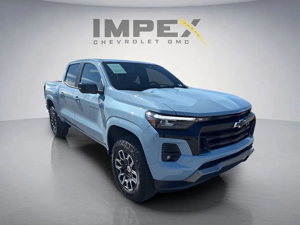 Used 2026 Snowdrift Metallic Chevrolet Z71 image 7