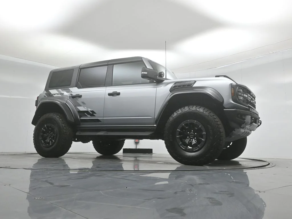 Used 2024 Silver Ford Raptor image 4