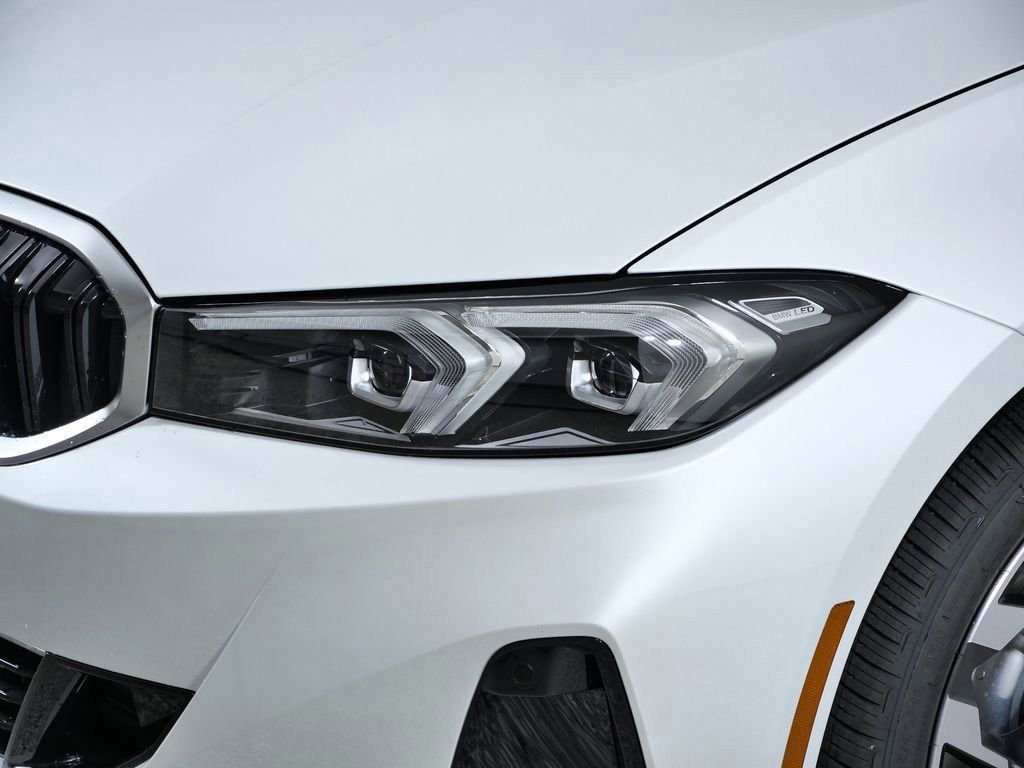 Used 2026 Mineral White Metallic BMW 330i xDrive image 4