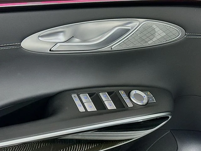 New 2026 White Genesis 2.5T image 11