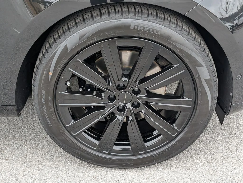 New 2026 Santorini Black Land Rover SE image 27