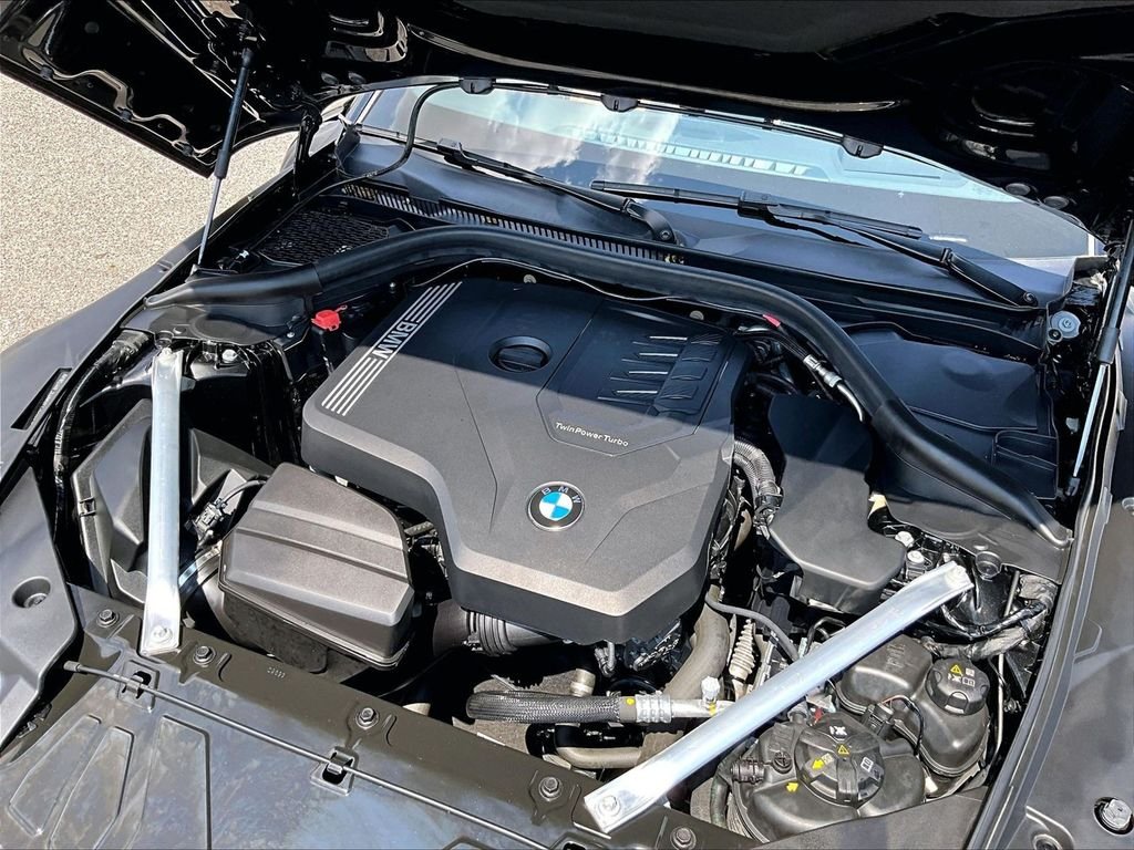 Used 2024 Black BMW sDrive30i image 24