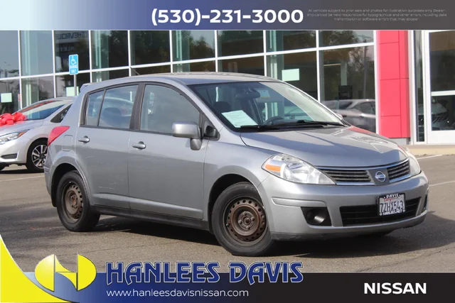 2009 Nissan Versa 1.8 S