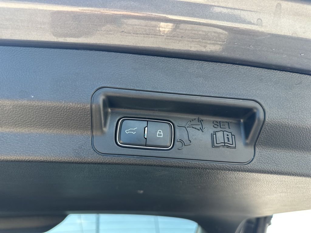 Used 2023 Gray Ford Timberline image 11