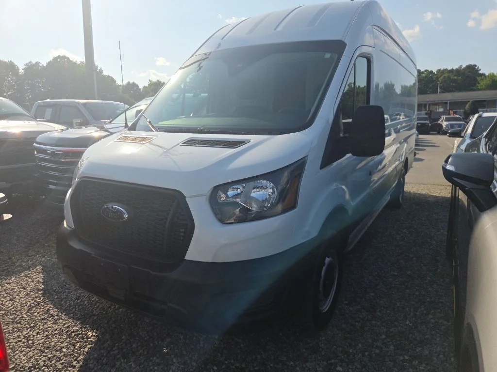 Used 2024 White Ford Base image 1