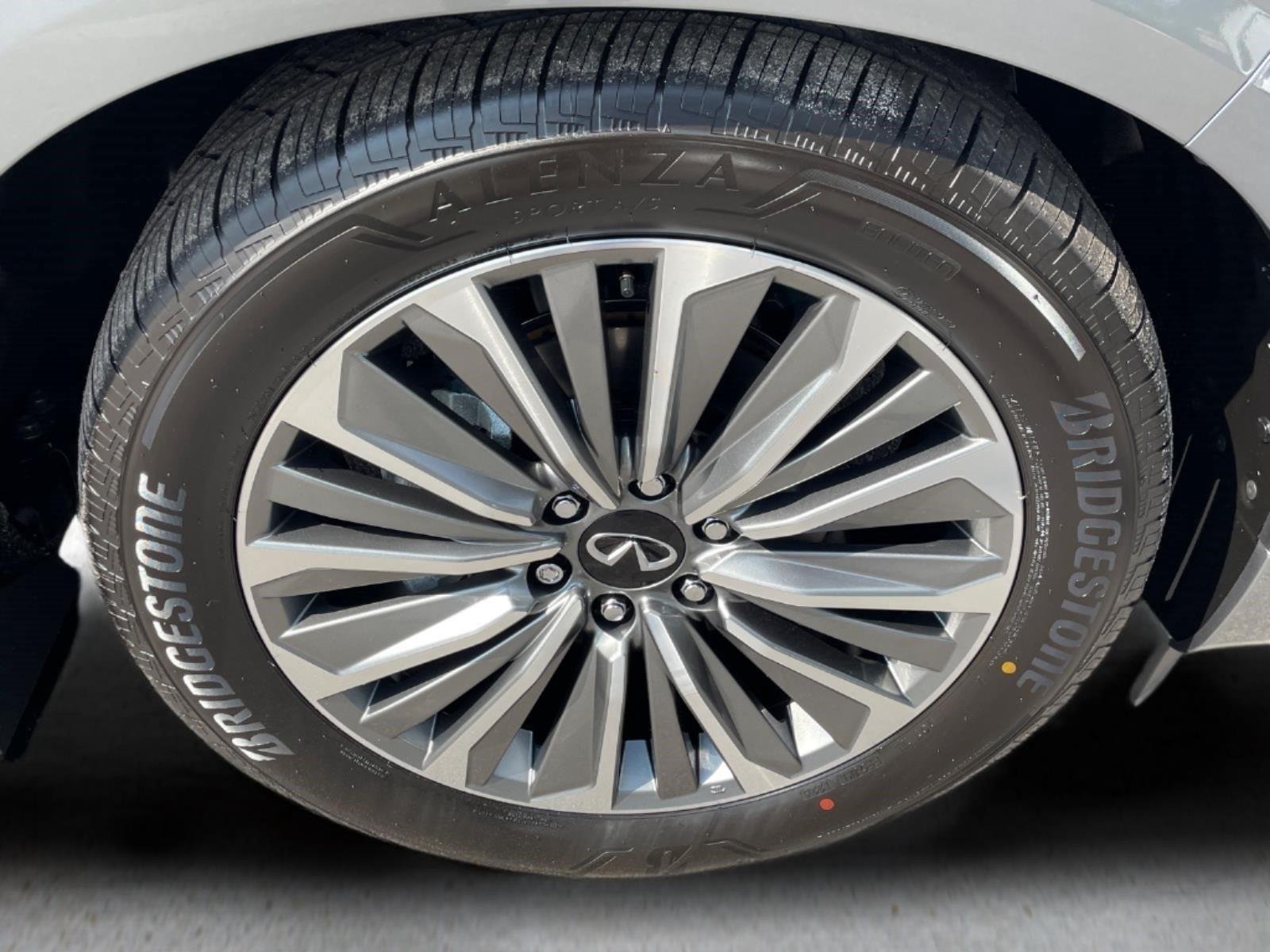 New 2027 DYNAMIC METAL INFINITI Luxe 4WD image 12