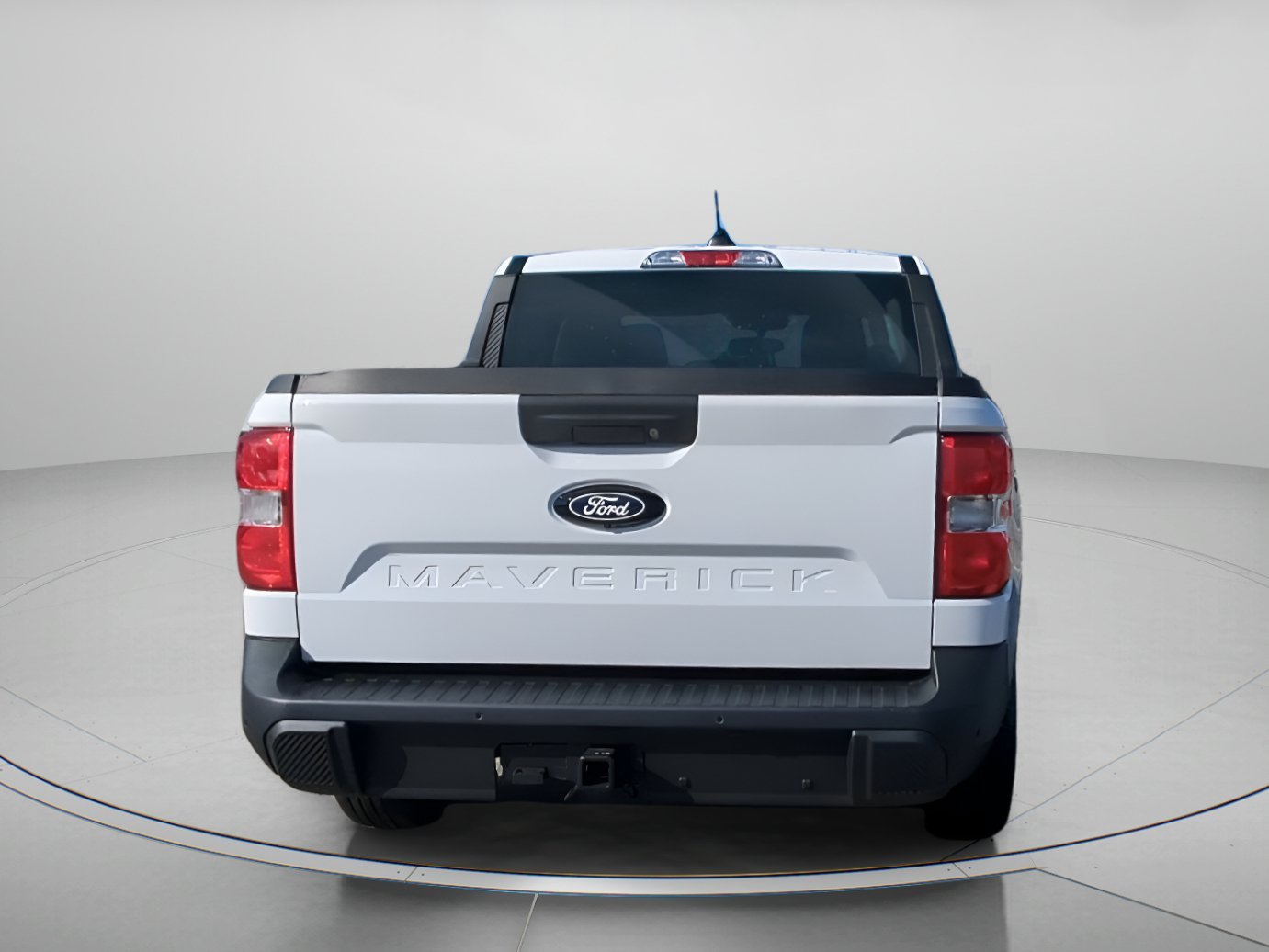 New 2026 Oxford White Ford XLT image 22