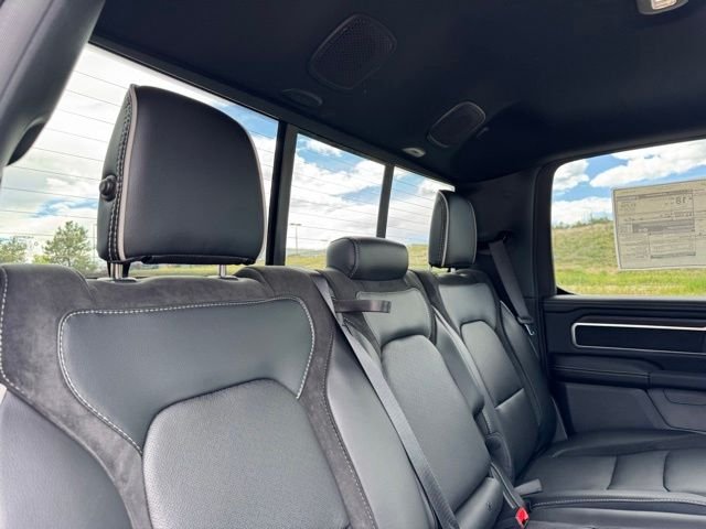 New 2026 Diamond Black Crystal Pearl-Coat Exterior Paint RAM Laramie image 22