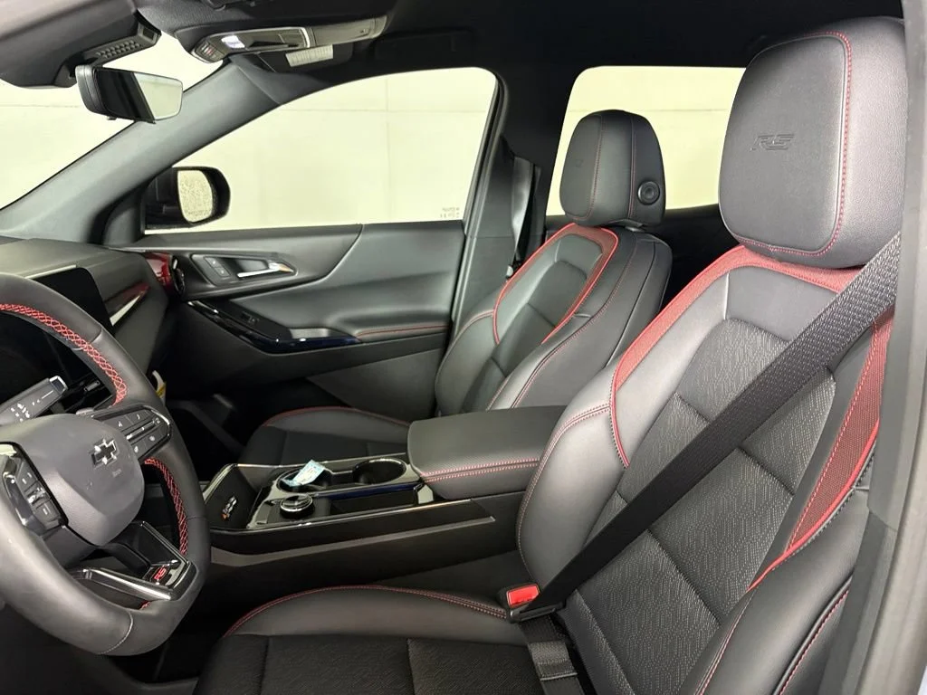 2027 Chevrolet Equinox RS - Photo 21